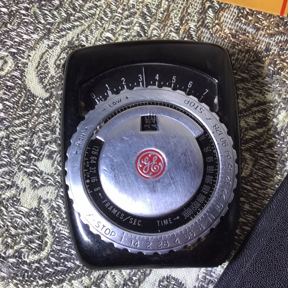 Vintage GE light meter w/case photo data book Kodak indoor & outdoor guides 40s - Picture 2 of 7